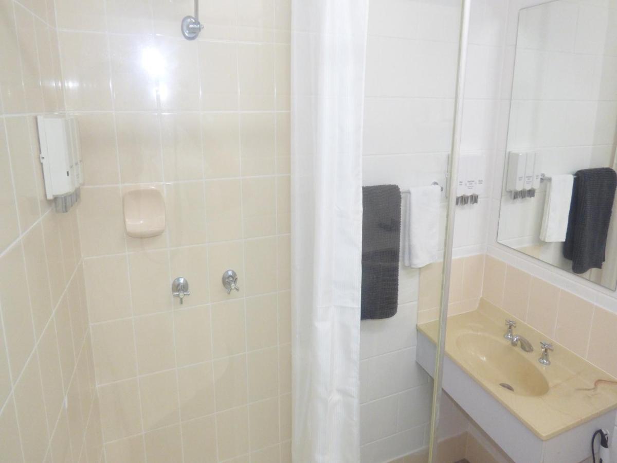 Banjo Paterson Motor Inn Townsville Extérieur photo