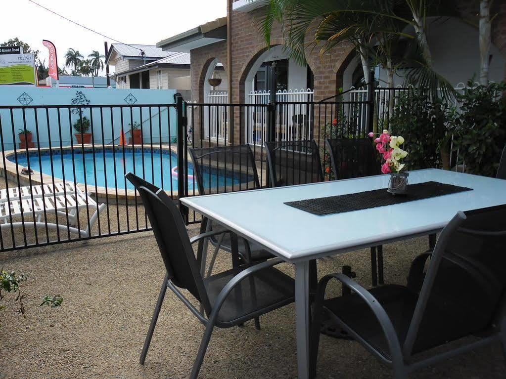 Banjo Paterson Motor Inn Townsville Extérieur photo
