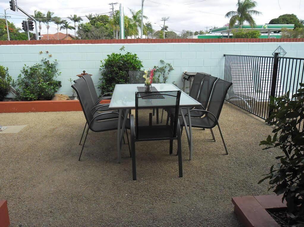 Banjo Paterson Motor Inn Townsville Extérieur photo