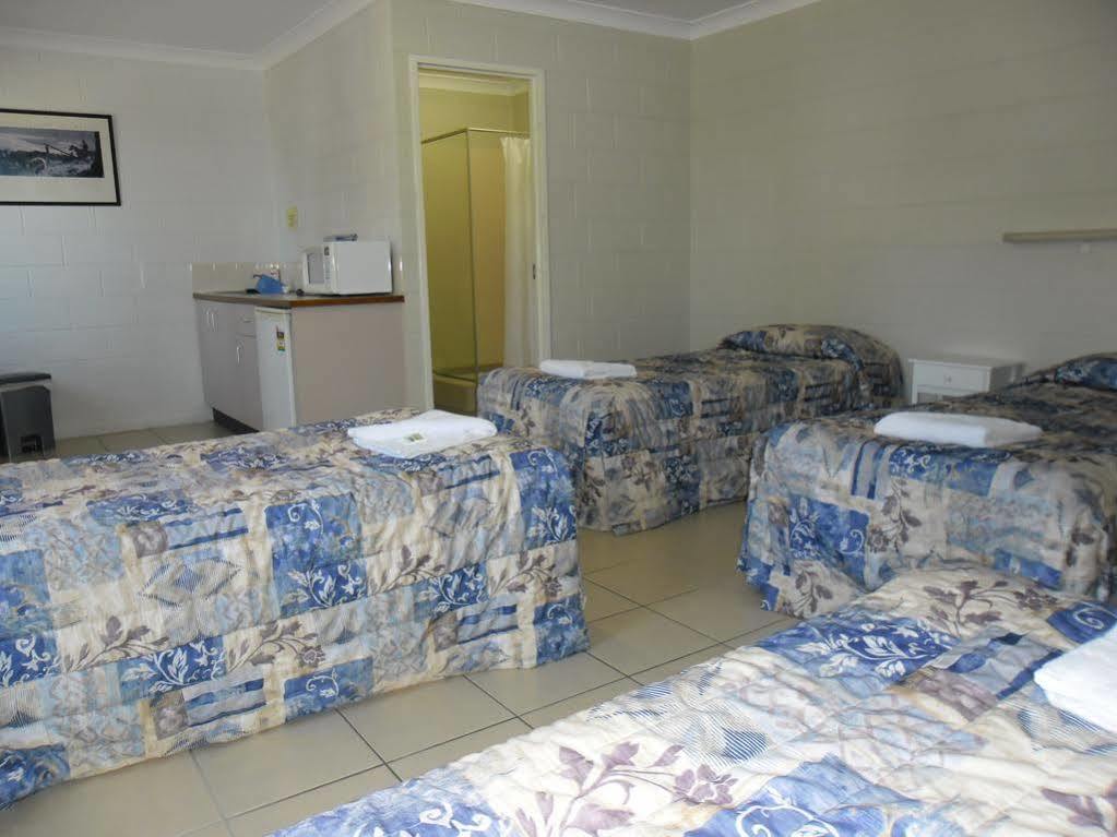 Banjo Paterson Motor Inn Townsville Extérieur photo