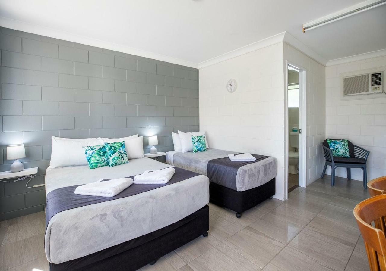 Banjo Paterson Motor Inn Townsville Extérieur photo